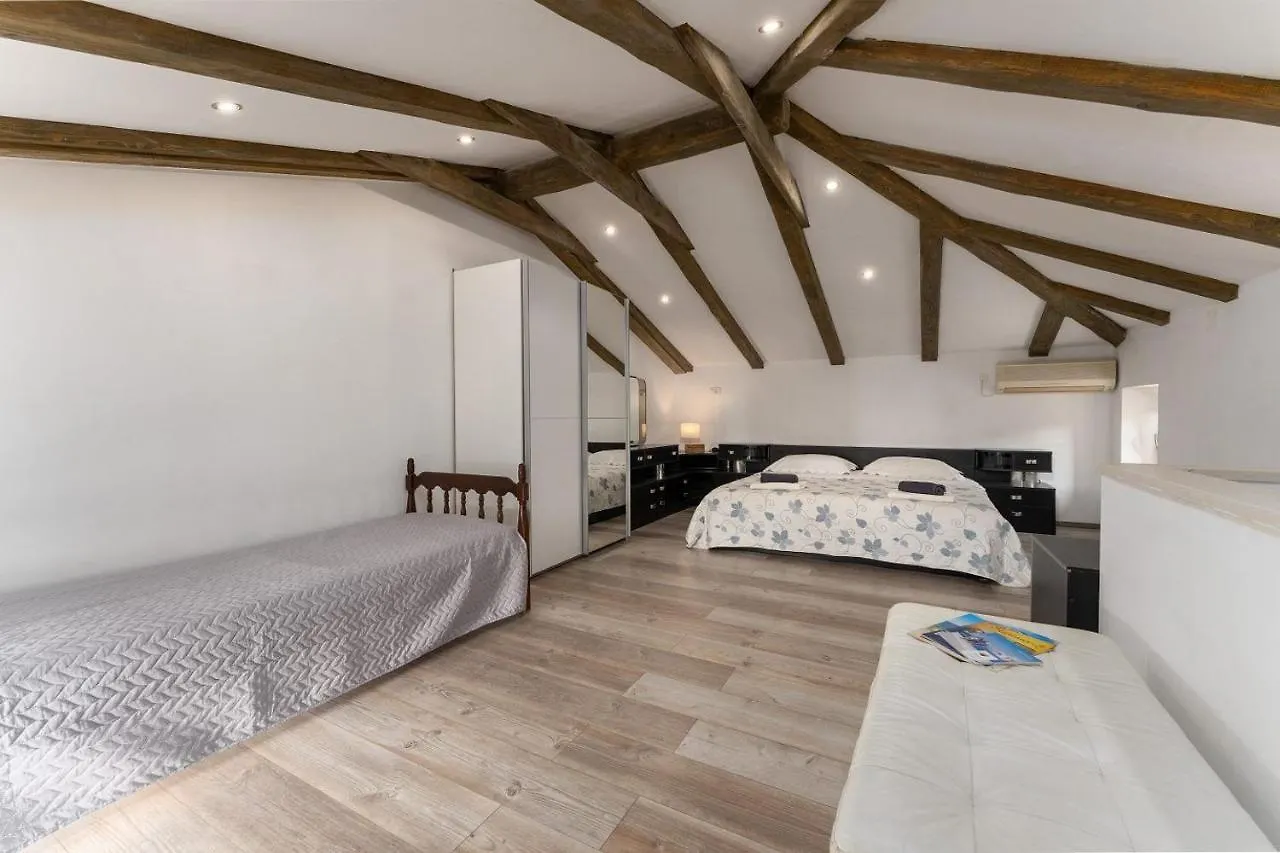 Paris Apartment Porec 0*,  Croatia